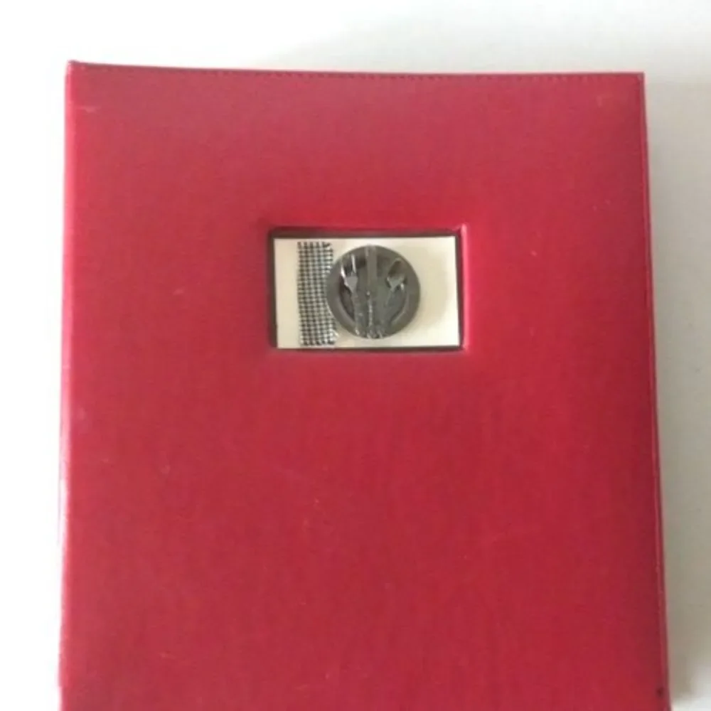 C.R. Gibson Deluxe Kitchen Binder Bon Appetit Red Leather 3 Ring Dividers